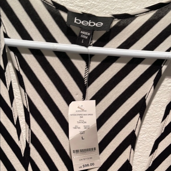 BEBE Black & White Chevron Maxi Dress - Picture 2 of 3